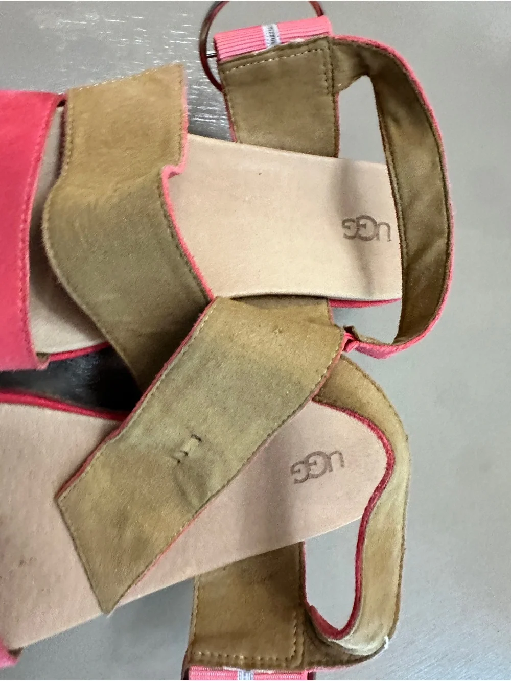 UGG April Platform Espadrille Sandals Coral Pink Suede Buckle Sz 7